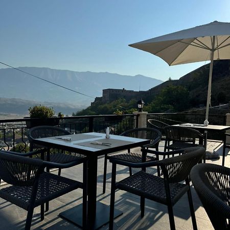 Hotel With Castle View Gjirokastër Extérieur photo